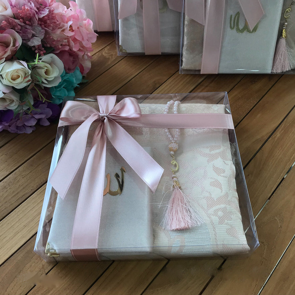 Islamic Gift box consists of a Prayer mat, Surah Book &amp; tasbih beads-Gift-Islamic Goods Direct