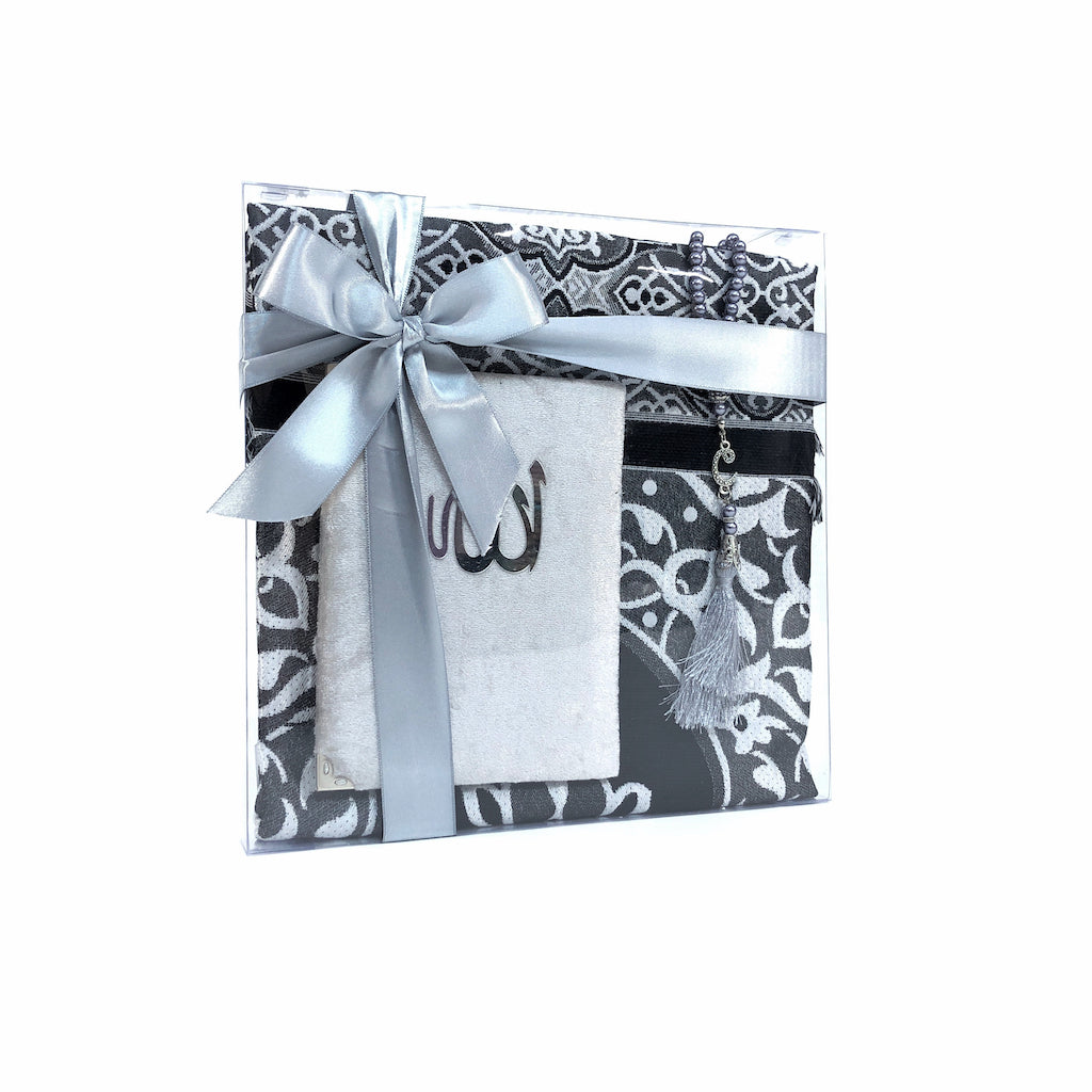 Islamic Gift box consists of a Prayer mat, Surah Book &amp; tasbih beads-Gift-Islamic Goods Direct