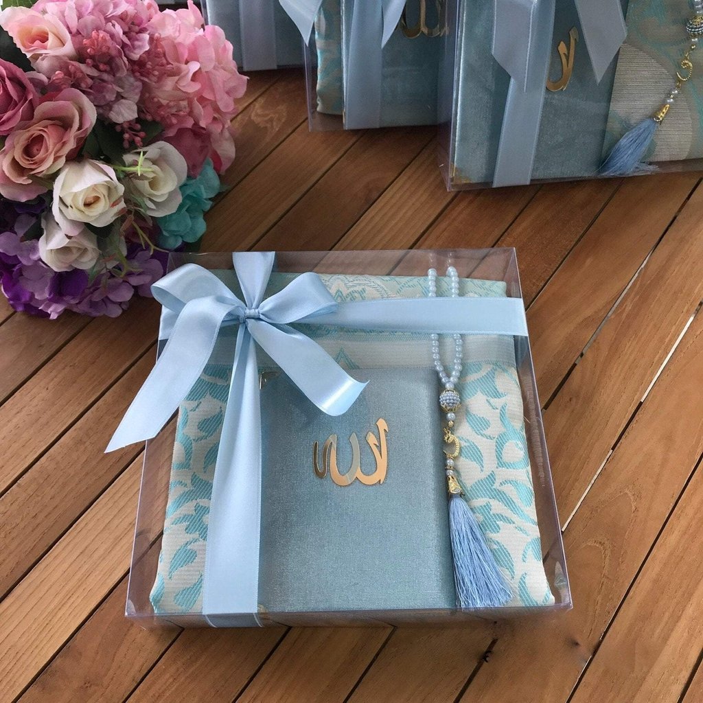 Islamic Gift box consists of a Prayer mat, Surah Book &amp; tasbih beads-Gift-Islamic Goods Direct