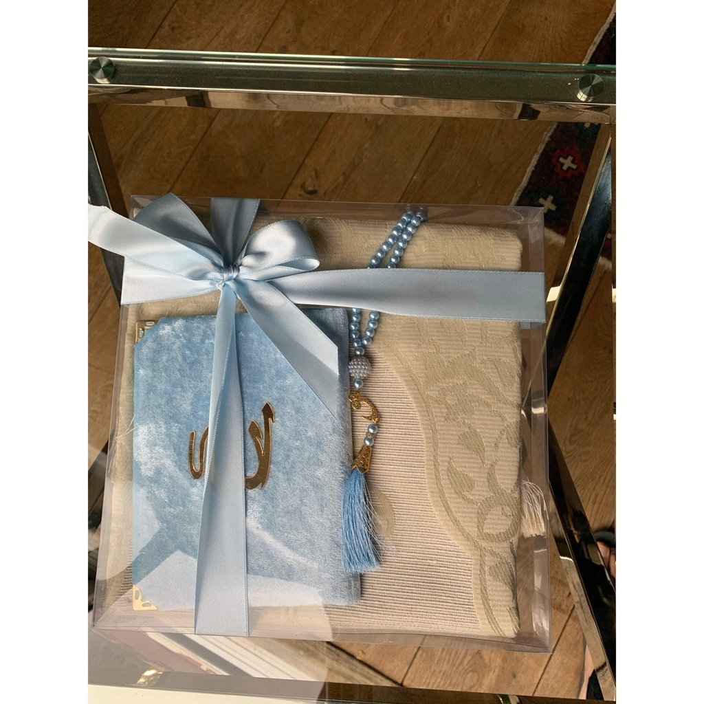 Islamic Gift box consists of a Prayer mat, Surah Book &amp; tasbih beads-Gift-Islamic Goods Direct