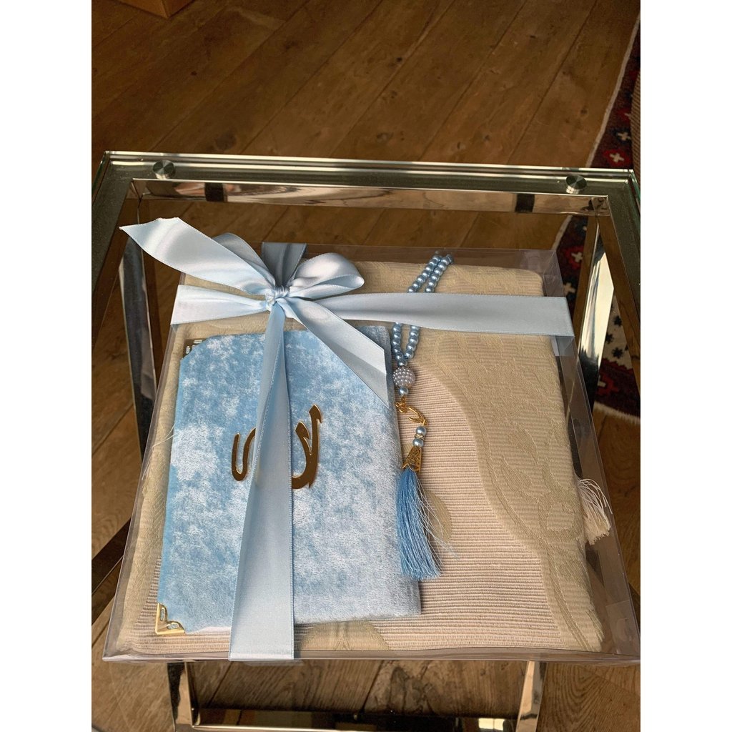 Islamic Gift box consists of a Prayer mat, Surah Book &amp; tasbih beads-Gift-Islamic Goods Direct