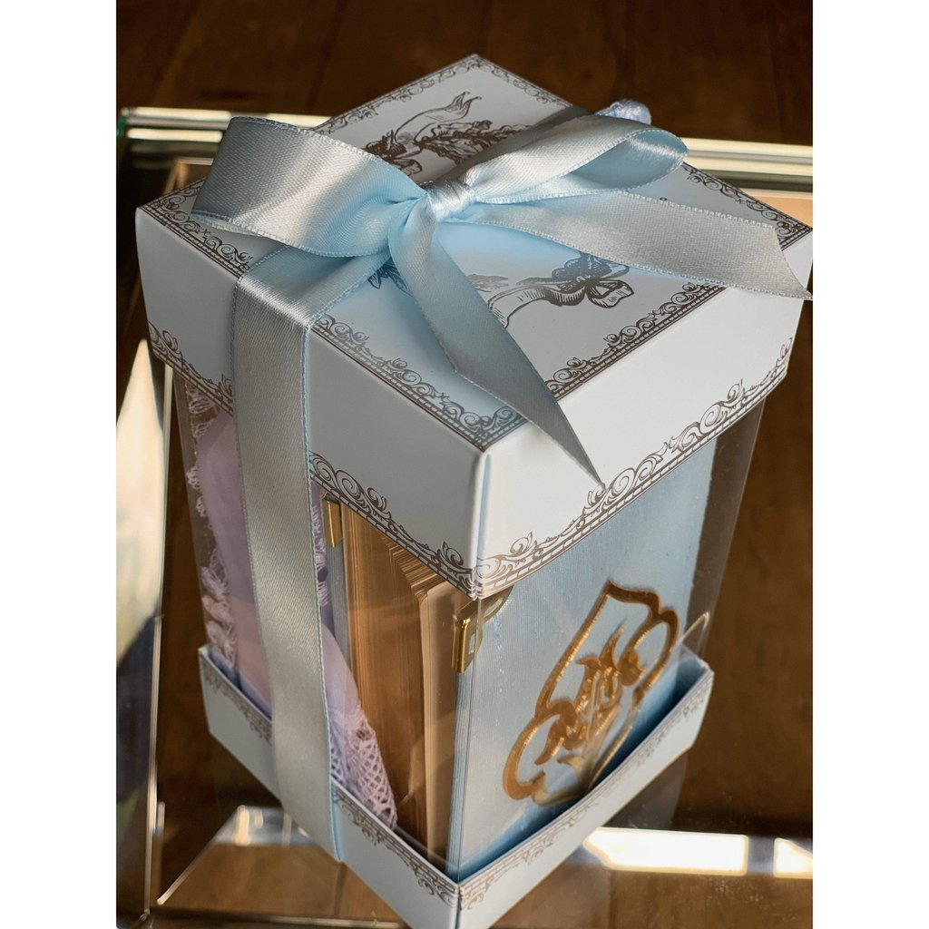 Islamic Gift Box with ladies head scarf and golden Quran in Arabic-Gift-Islamic Goods Direct