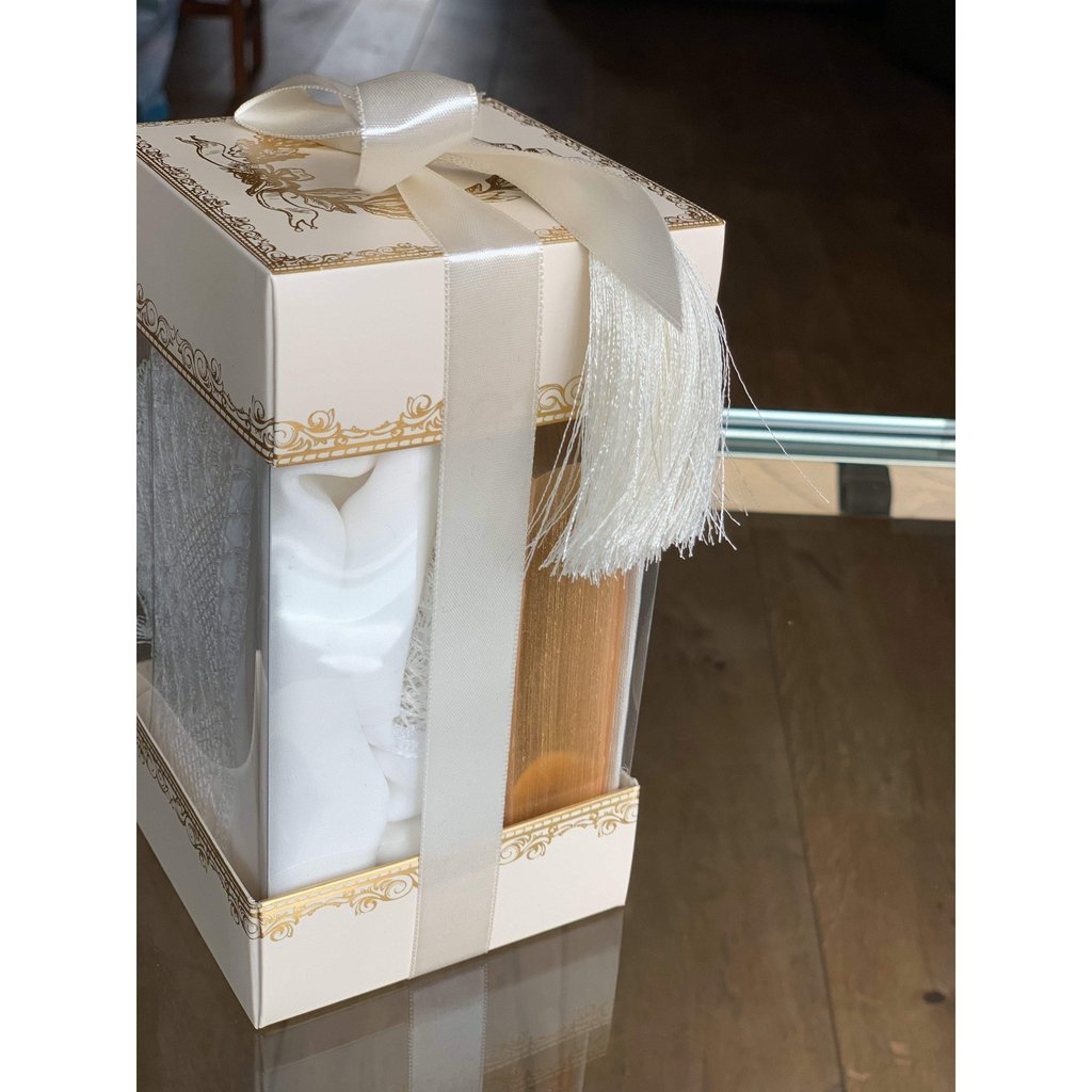 Islamic Gift Box with ladies head scarf and golden Quran in Arabic-Gift-Islamic Goods Direct