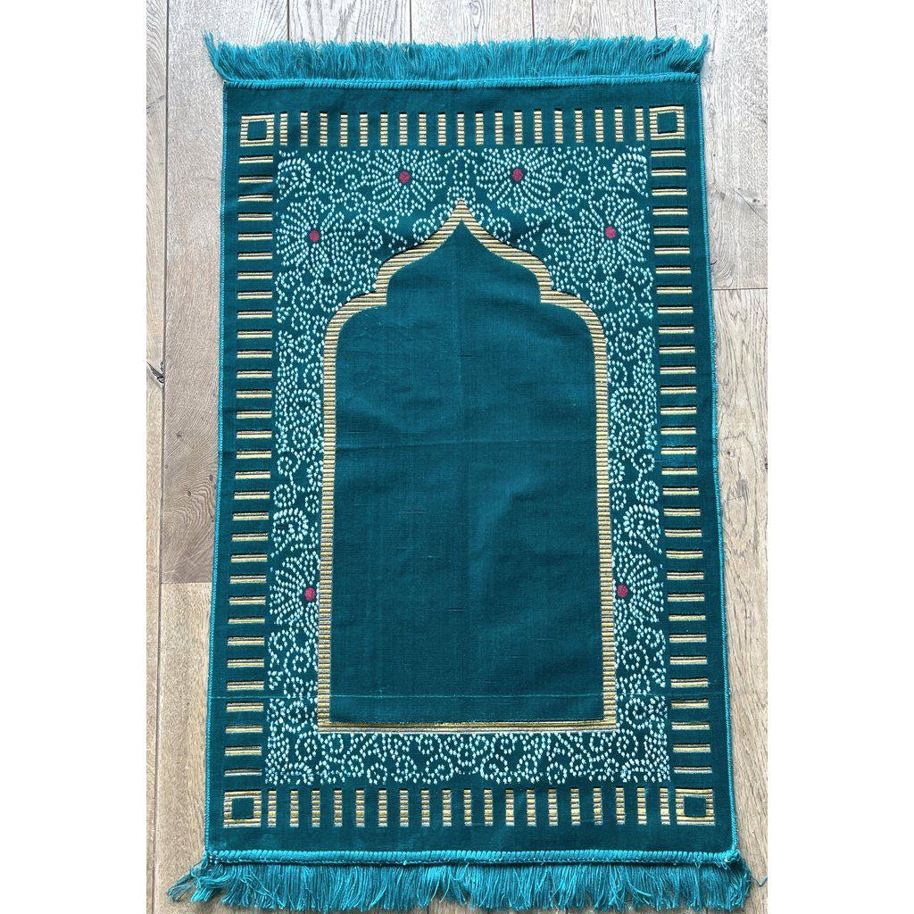 Velvety Islamic Prayer Mat for Muslim Salah with Tasbih Prayer Beads-prayer mat-Islamic Goods Direct
