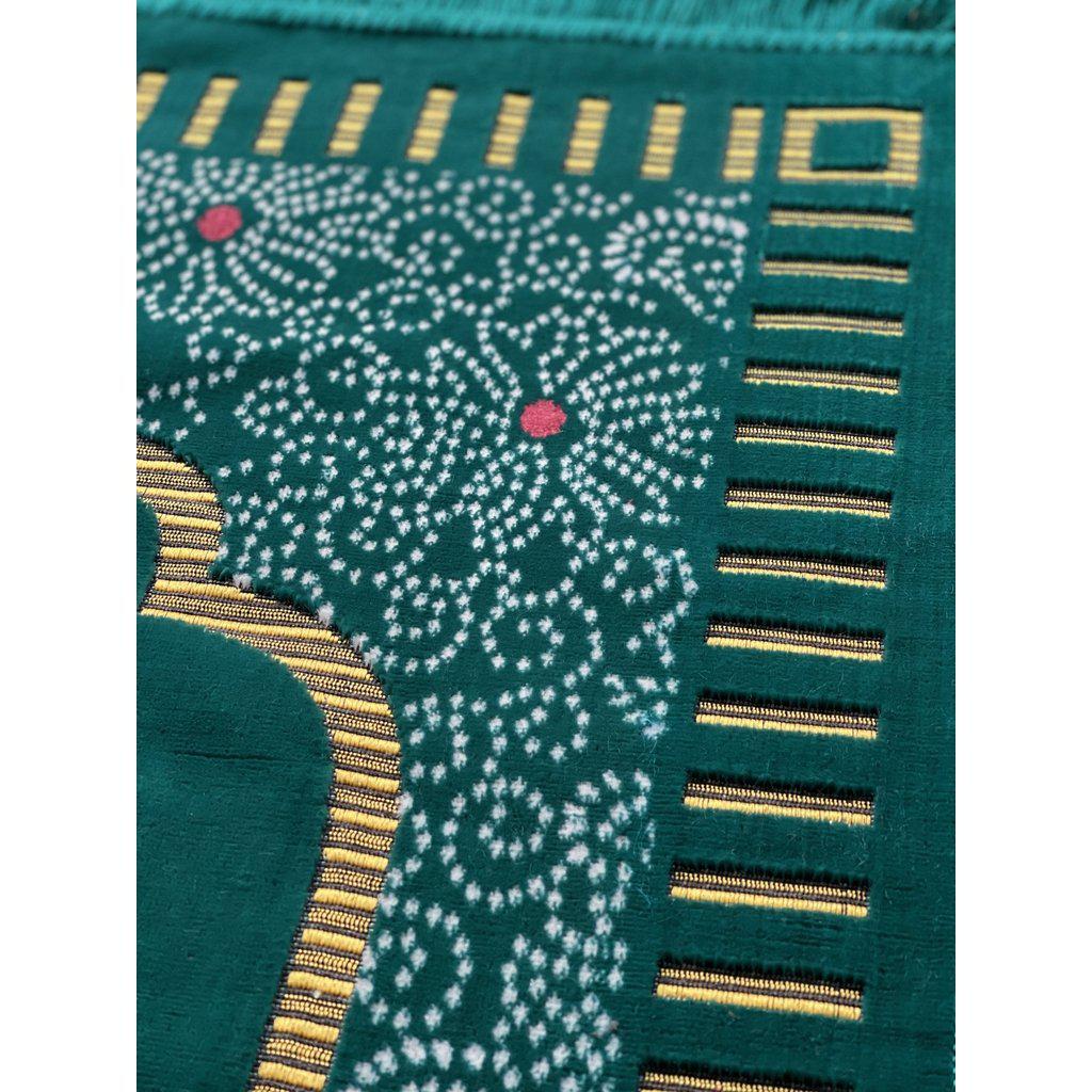 Velvety Islamic Prayer Mat for Muslim Salah with Tasbih Prayer Beads-prayer mat-Islamic Goods Direct