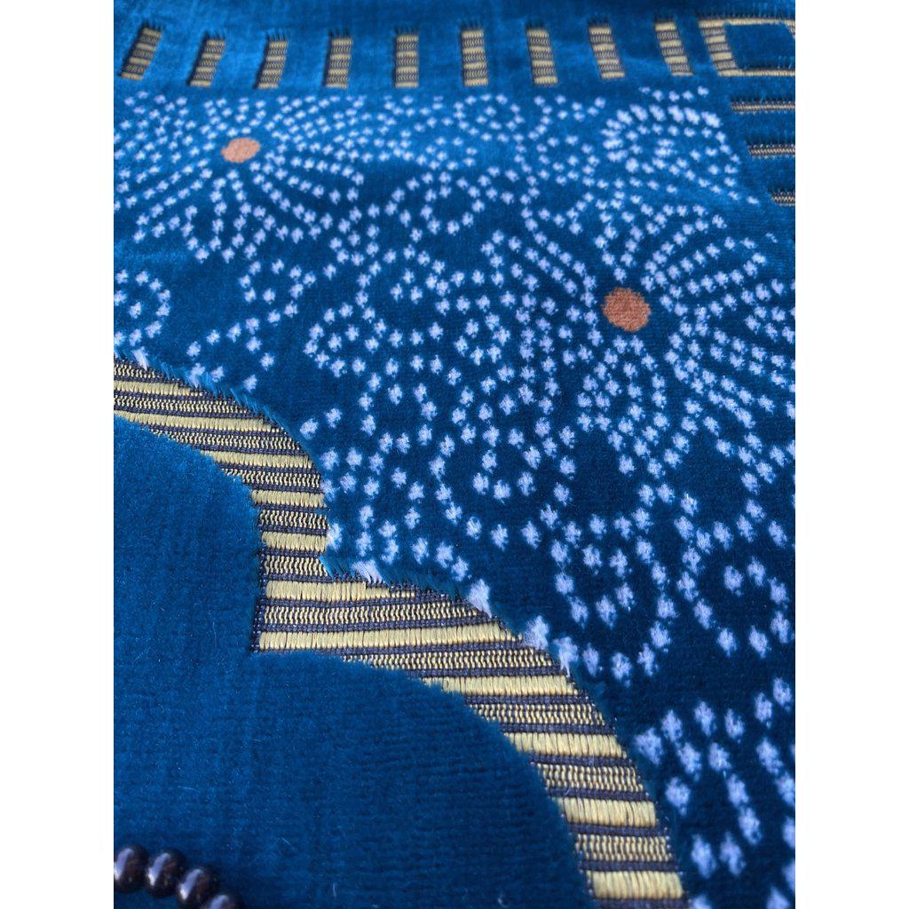 Velvety Islamic Prayer Mat for Muslim Salah with Tasbih Prayer Beads-prayer mat-Islamic Goods Direct